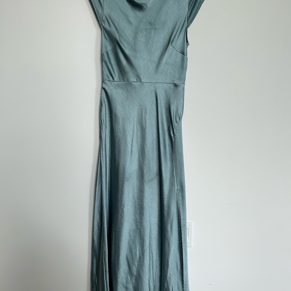 Hello Molly Green Sheath Midi Dress Sleeveless Scoop Neck